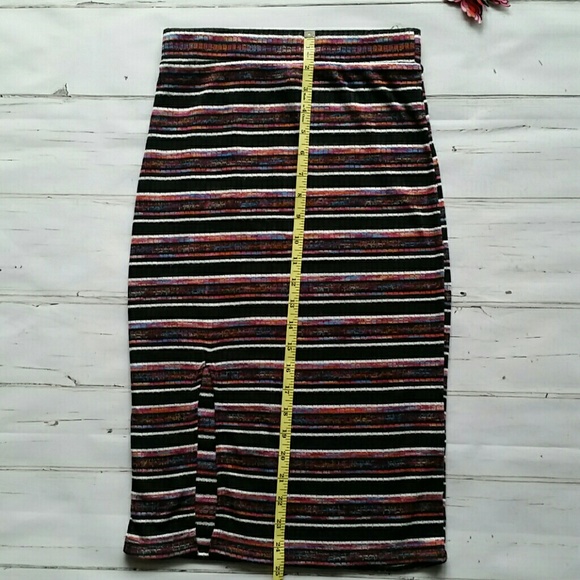 🛍 Multicolored Skirt - Picture 3 of 6